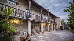 El Pazo de Santa Magdalena, en O P�ramo, est� a la venta por�960.000 euros, la mitad de lo que ped�an en el 2022