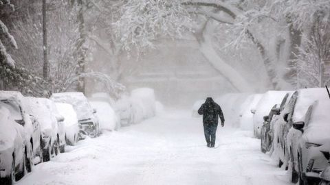 En im�genes,�Nueva York en estado de emergencia ante la peor tormenta de nieve en una d�cada
