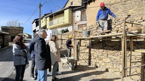 Vzquez supervis una de las actuaciones que se estn llevando a cabo en el parque natural Serra da Encia da Lastra.