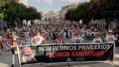 La protesta recorri� varias calles, antes de culminar en la plaza donde se ley� el manifiesto