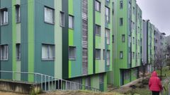Vista de la fachada trasera del edificio de viviendas de Manuel Lago, 3, en Ourense, donde ocurri� el incendio en enero del 2023.