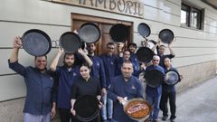 O Tamboril, Santiago