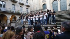El plantel cobista sali� a la calle para empaparse del cari�o de su afici�n
