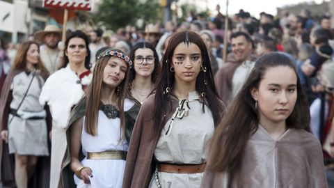 Castrexas desfilando en el Arde Lucus