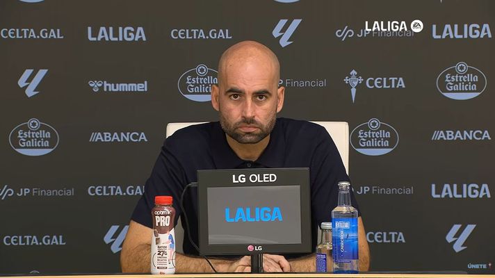 El entrenador del Celta, Claudio Gir�ldez, en su comparecencia posterior al triunfo ante el Racing de Santander