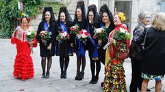 Comitiva del Rosario hacia Dominicos para la ofrenda floral