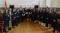 Todas eran mujeres, lo que hizo que en la foto de familia de este viernes solo apareciesen tres hombres: el presidente del TSXG, el de la Sala de lo Social y el secretario de Gobierno.