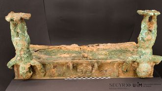 Carro de bronce de origen etrusco descubierto en Badajoz