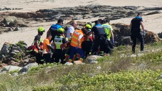 Rescate de un hombre en Corrubedo
