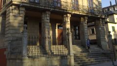 Entrada de la casa consistorial de Ribadeo