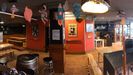 Parte del interior del bar Rocket de Oviedo