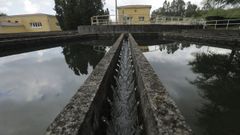 Instalaciones de la estaci&oacute;n de captaci&oacute;n de agua potable y bombeo de Emalcsa en A Telva.