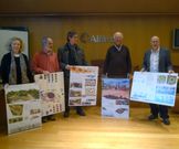 El jurado muestra algunos de los proyectos seleccionados. 