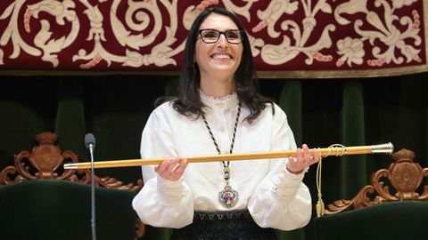 As&iacute; fue la toma de posesi&oacute;n de Rosa Crujeiras como primera rectora de la historia de Galicia