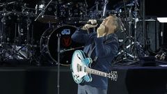 ALEJANDRO SANZ EN EL CONCEIRTO QUE DIO EN SANTIAGO EL AO PASADO 