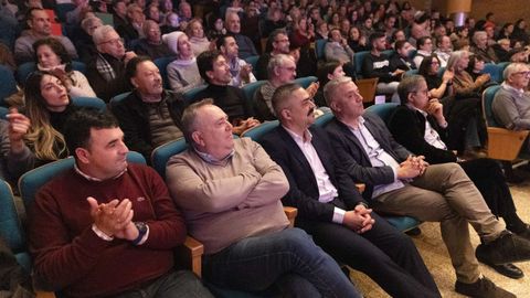 As� foi a festa da regueifa en Carballo, imaxe a imaxe, rima a rima