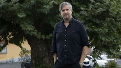 Non vive na comarca, pero Alberto visita Bamiro a mi�do; na imaxe, onte, no que foi campo da feira.