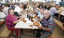 Como manda la tradici�n, se espera que el buen tiempo acompa�e a los 6.000 comensales.  