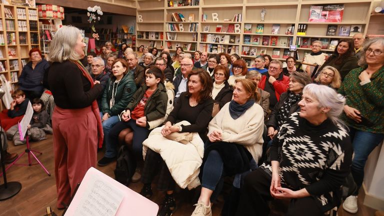 La librer�a acogi� este viernes por la tarde varios actos