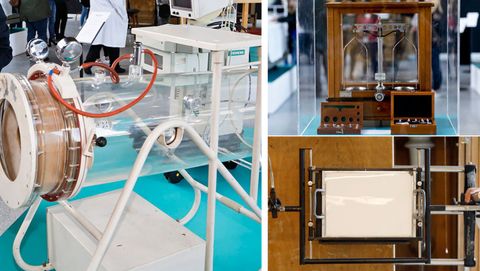 Algunos elementos de la coleccin del Musavi: un equipo de compresin al vaco (izquierda), una bscula de precisin (derecha, arriba) y un equipo de radiologa (derecha, abajo)