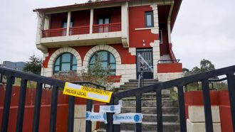 La casa Carr�, precintada por intentos de robo a�o y medio despu�s de su expropiaci�n