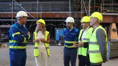 Yolanda Daz, en Navantia-Ferrol junto al director del astillero, Eduardo Dobarro, y el delegado del Gobierno, Pedro Blanco