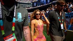 Shakira, antes de su actuaci�n en la final del Mundial de F�tbol
