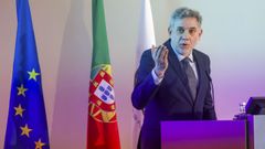 El catedr&aacute;tico de la Universidad de Navarra Ram&oacute;n Salaverr&iacute;a, el pasado 30 de septiembre en Lisboa.