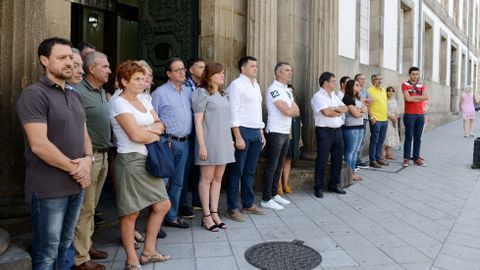 Barcelona Ourense.Concentracion ante la Diputacion de repulsa por los atentados de Barcelona y minuto de silencio por las victimas