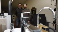 Los hermanos Jos� y Lorenzo Veiga Golpe dirigen hoy la empresa que fund� su abuelo Dar�o hace alrededor de ocho d�cadas