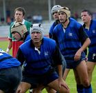 Luis, en primer plano, con la camiseta del Os Ingleses.