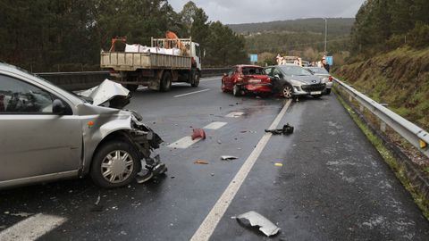 Accidente en la autov�a de Bri�n por una fuerte granizada 