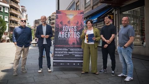 Presentación de Xoves Abertos
