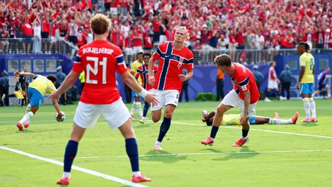 Haaland festeja su primer gol a Brasil y el s�ptimo del torneo.