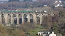 Un tren mercancías atravesando este viernes el viaducto de A Chanca