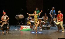 El grupo Perfusi�n fue el encargado de abrir el festival celebrado en el auditorio rianxeiro. 