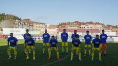 Vetusta Marino Miramar Vanderson.Los futbolistas del Vetusta saltaron al c�sped con camisetas de apoyo a Vanderson Teles