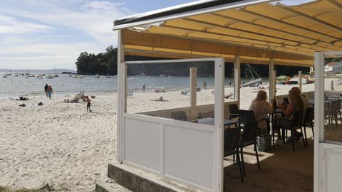 Un chiringuito en la playa de Cabanas