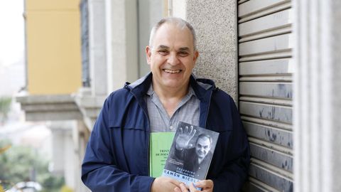 Ram�n Nicol�s es el protagonista del libro