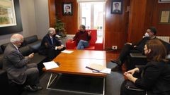 Lores recibi� a representantes de la empresa que crear� la plataforma digital, encabezados por Jos� Manuel Fern�ndez Alvari�o