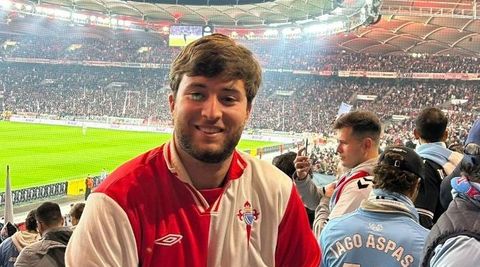 El aficionado celtista valenciano Crist�bal Perpi��, en�un desplazamiento continental.