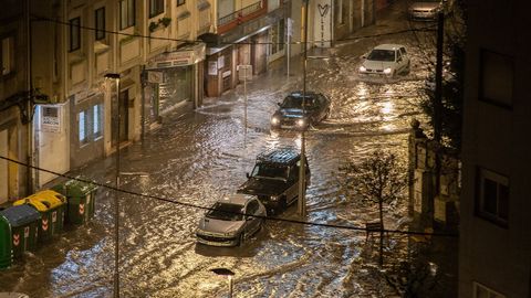 Imagen cedida por un vecino de una inundacin en la calle Padre Fernando Olmedo