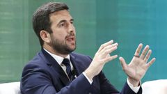 Enrique Riquelme anunci� su candidatura a la presidencia del Real Madrid.
