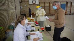 Cribado en el CEIP de Portonovo, en Sanxenxo, municipio donde las pruebas se extender�n al sector de la hosteler�a y el turismo