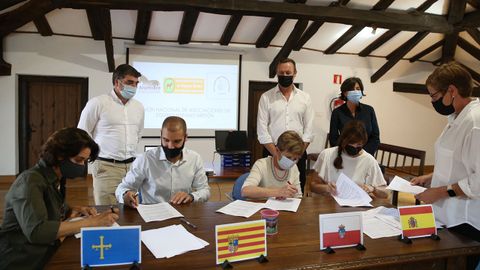 Firma de la creaci�n de la Uni�n Nacional de Equino Hispano Bret�n