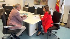 El alcalde de Os Blancos, Jos Manuel Castro, se reuni con la directora xeral de la Axencia Galega de Desenvolvemento Rural, Ins Sant
