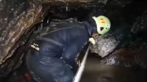 Un buzo que participaba en el rescate de los 12 ni�os de Tailandia fallece tras quedarse sin ox�geno