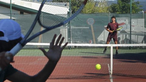 El tenista Tomás Currás es uno de los semifinalistas de la competición