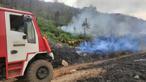 Un aspecto de los trabajos de extincin del incendio forestal