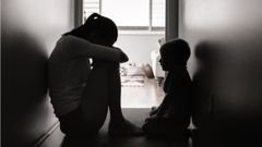 Imagen de una madre con su hijo